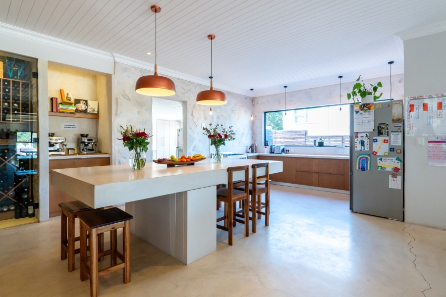 5 Bedroom Property for Sale in Van Riebeeckstrand Western Cape